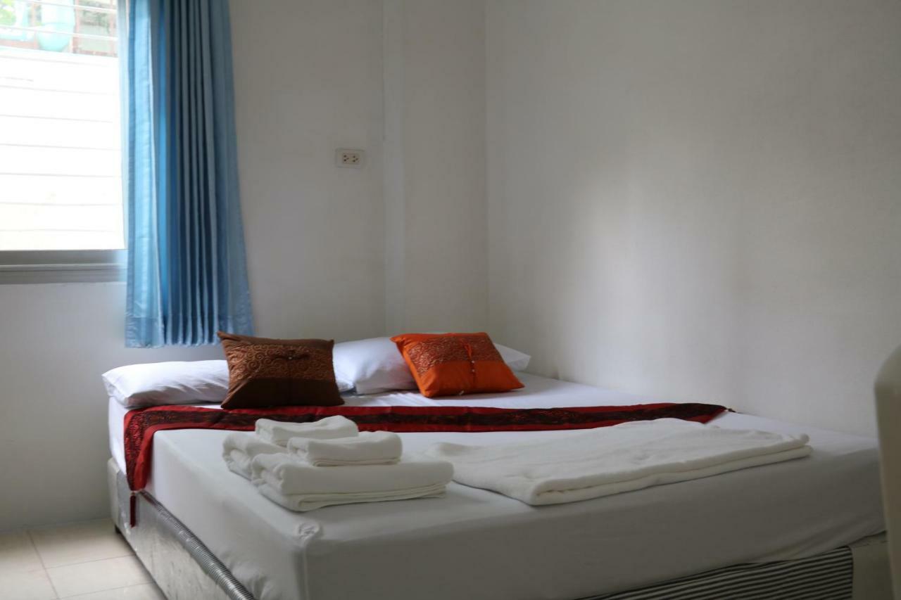 J Home Apartment Hadyai Hat Yai Esterno foto