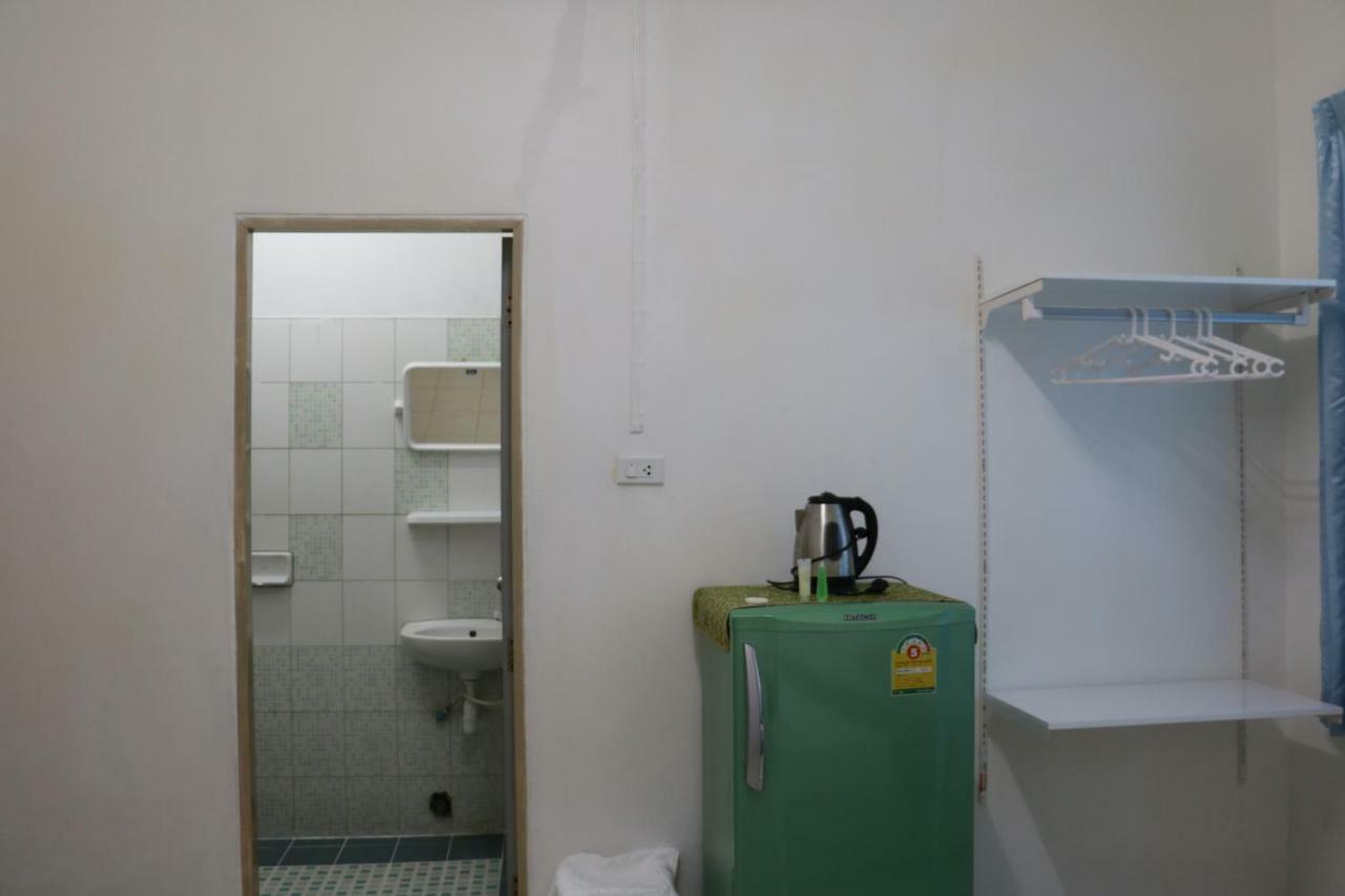 J Home Apartment Hadyai Hat Yai Esterno foto